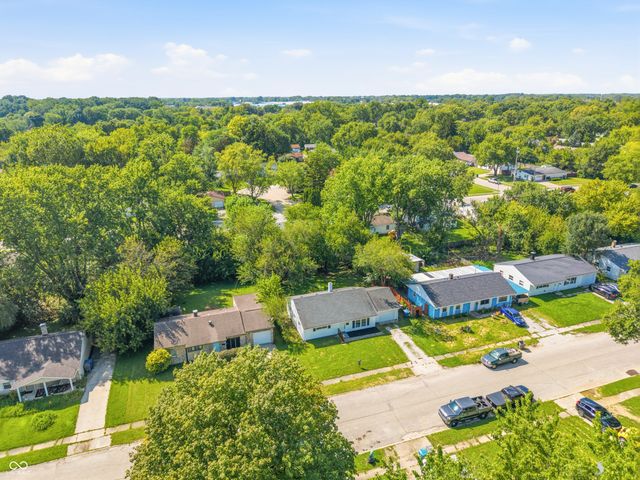 3930 Chateau Drive, Indianapolis, IN 46226