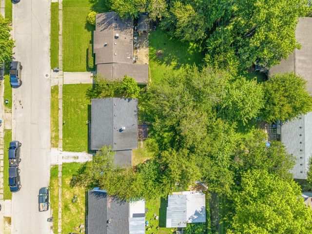 3930 Chateau Drive, Indianapolis, IN 46226