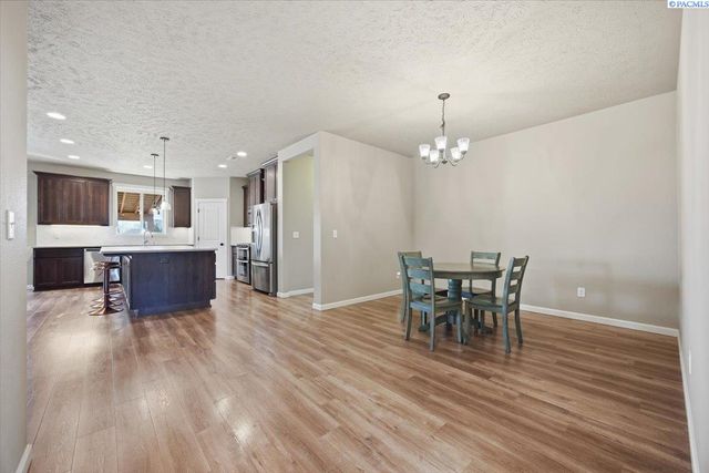 3919 Charleston, Pasco, WA 99301