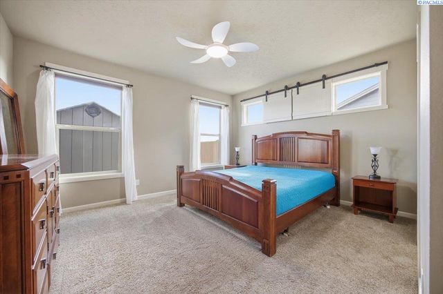 3919 Charleston, Pasco, WA 99301