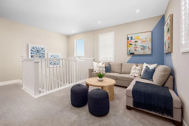 2055 Shoreline Dr, Riverbank, CA 95367