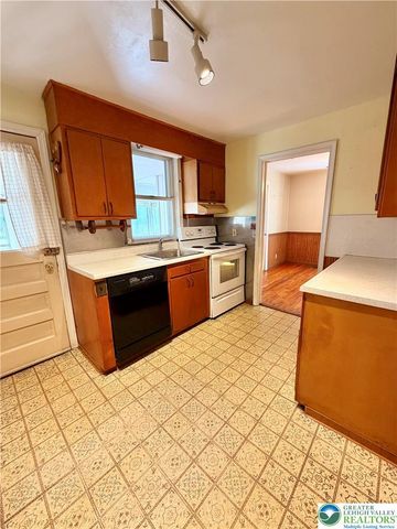 1610 Coronado Street, Allentown City, PA 18103