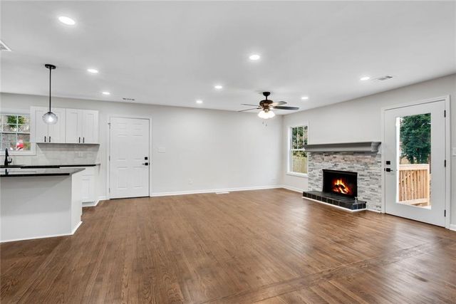 3251 Stoney Acres NW Drive, Kennesaw, GA 30152