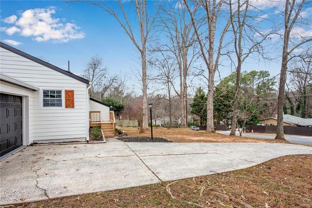 3251 Stoney Acres NW Drive, Kennesaw, GA 30152