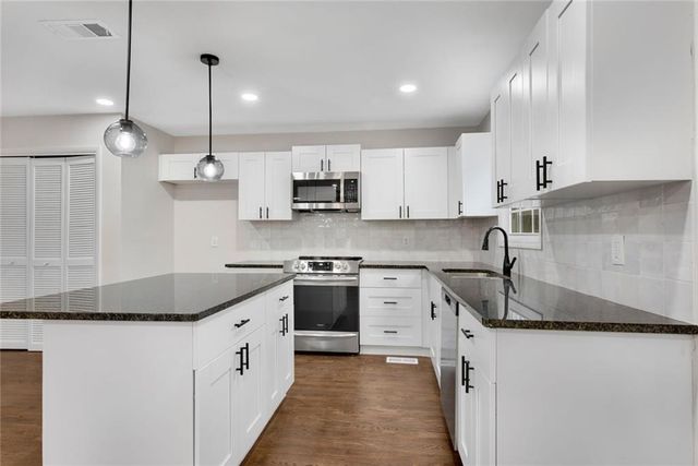 3251 Stoney Acres NW Drive, Kennesaw, GA 30152