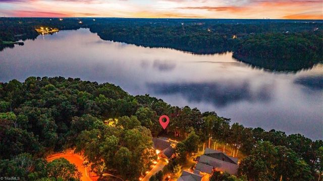 3905 Oak Hollow Drive, High Point, NC 27265