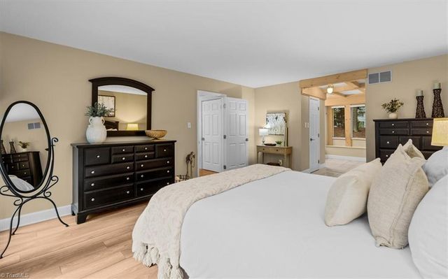 3905 Oak Hollow Drive, High Point, NC 27265