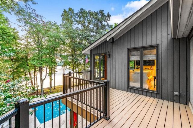 3905 Oak Hollow Drive, High Point, NC 27265