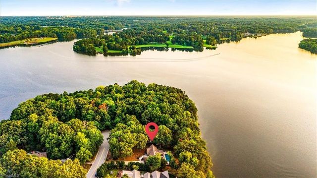3905 Oak Hollow Drive, High Point, NC 27265