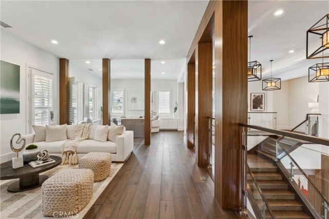 127 Lanzon, Irvine, CA 92602