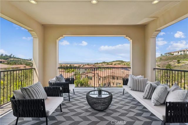 127 Lanzon, Irvine, CA 92602