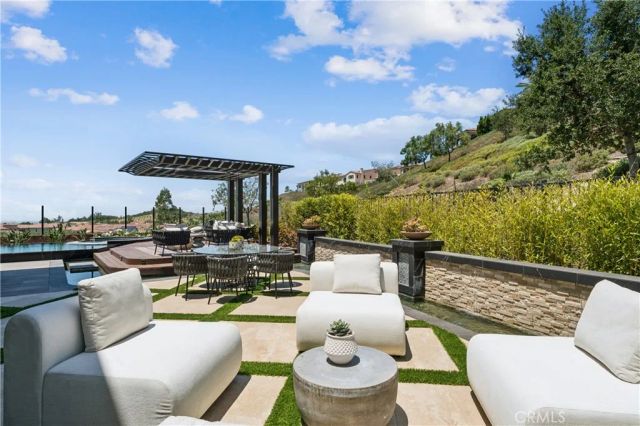 127 Lanzon, Irvine, CA 92602