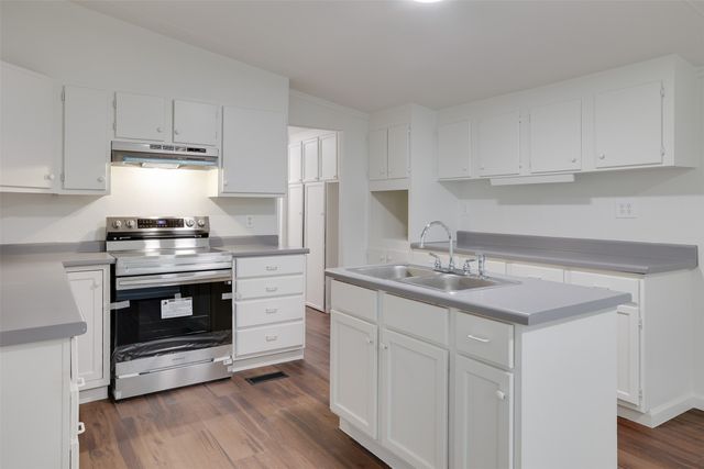 206 Summit Ridge Court, Springtown, TX 76082