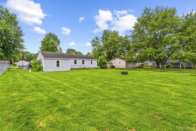 7101 Alger Drive, Davison Township, MI 48423
