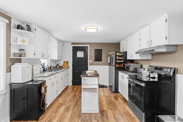 7101 Alger Drive, Davison Township, MI 48423
