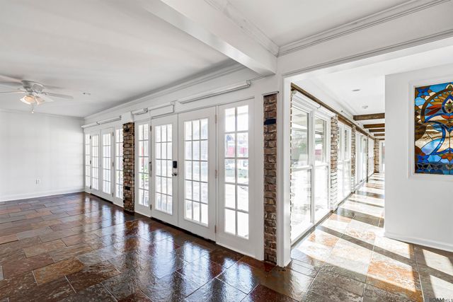 4204 Pine Park Dr, Baton Rouge, LA 70809