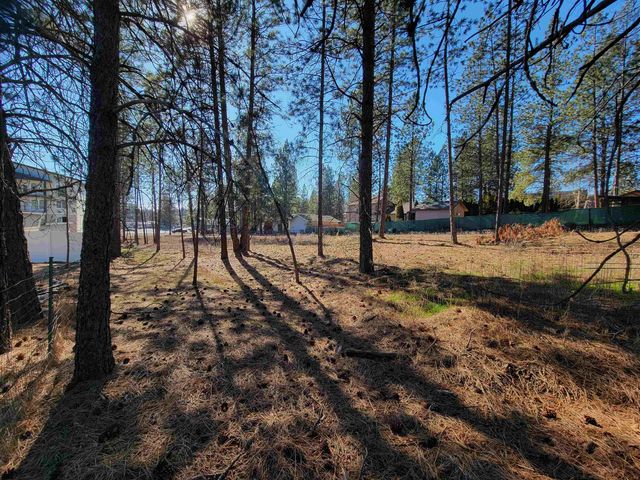 1516 E Center Rd, Spokane, WA 99208