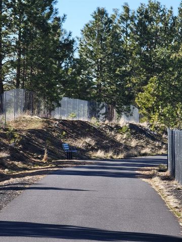 1516 E Center Rd, Spokane, WA 99208