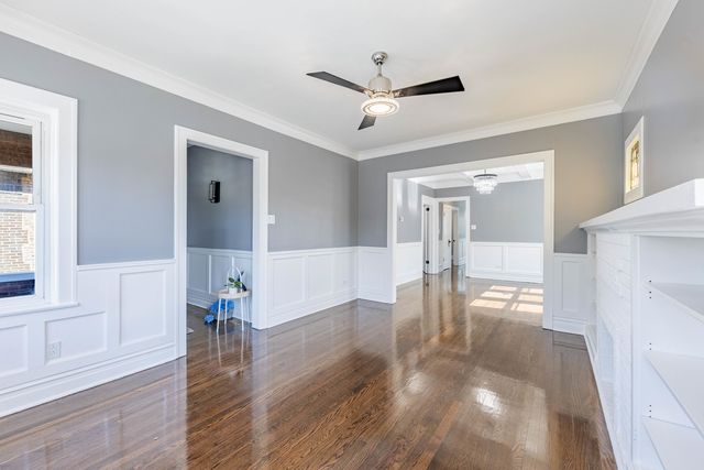 2107 EAST Avenue, Berwyn, IL 60402