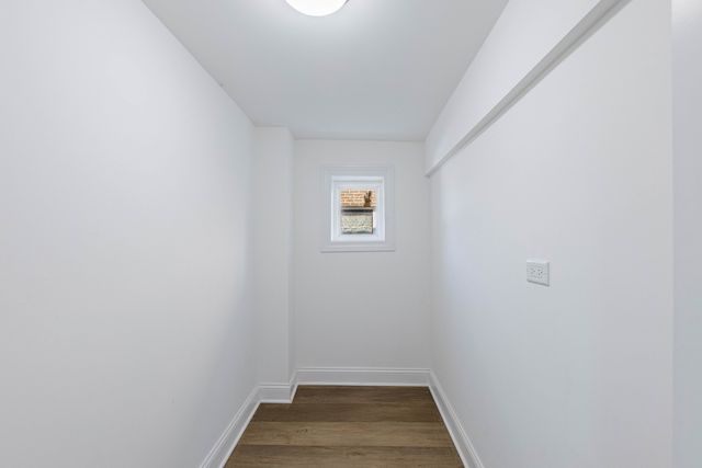 2107 EAST Avenue, Berwyn, IL 60402