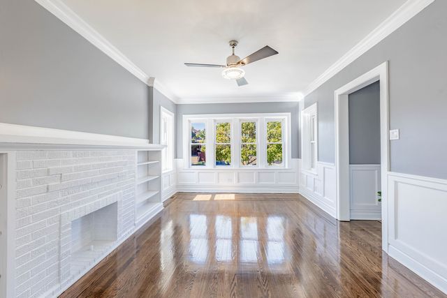 2107 EAST Avenue, Berwyn, IL 60402