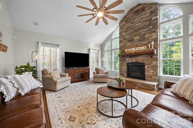 233 Squirrel Lane, Clover, SC 29710