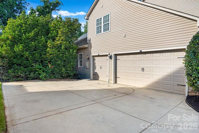 233 Squirrel Lane, Clover, SC 29710