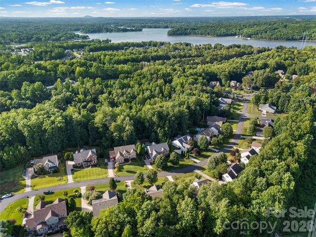 233 Squirrel Lane, Clover, SC 29710