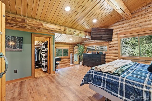 34184 SE 327th Place, Ravensdale, WA 98051