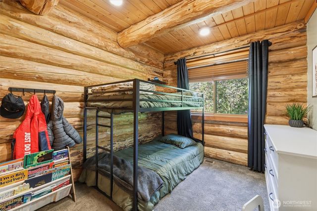 34184 SE 327th Place, Ravensdale, WA 98051