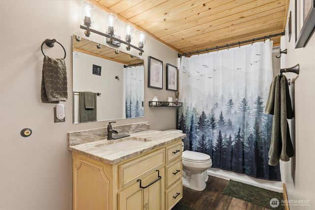 34184 SE 327th Place, Ravensdale, WA 98051