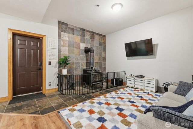 34184 SE 327th Place, Ravensdale, WA 98051