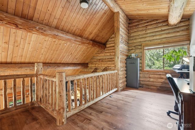 34184 SE 327th Place, Ravensdale, WA 98051