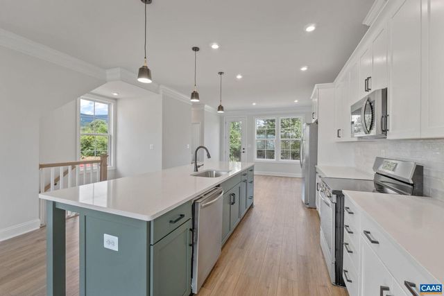 110 PARK RIDGE DR, Crozet, VA 22932