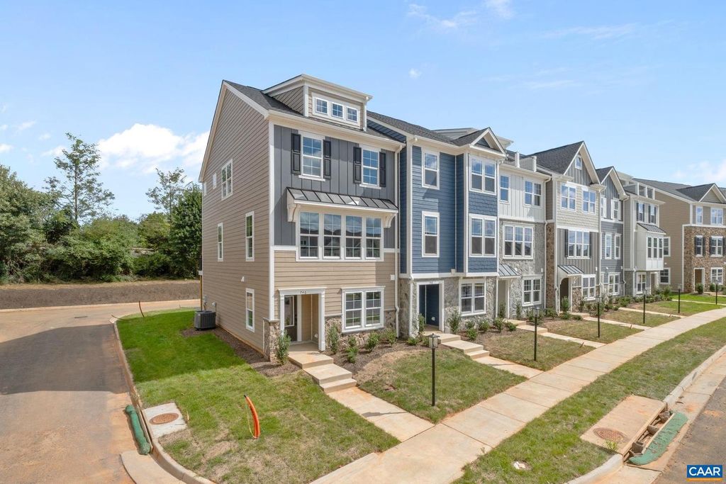 110 PARK RIDGE DR, Crozet, VA 22932