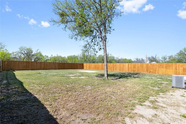 1111 Magnolia Street, Brownwood, TX 76801