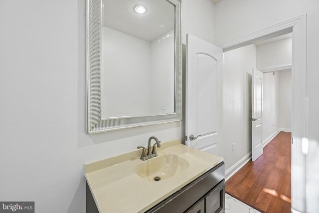 2321 E THOMPSON ST, Philadelphia, PA 19125