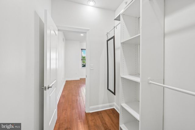 2321 E THOMPSON ST, Philadelphia, PA 19125