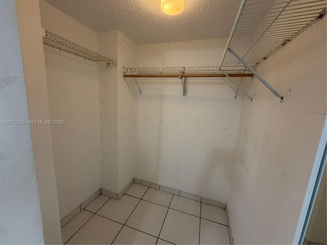 2457 Collins Avenue 1405, Miami Beach, FL 33140