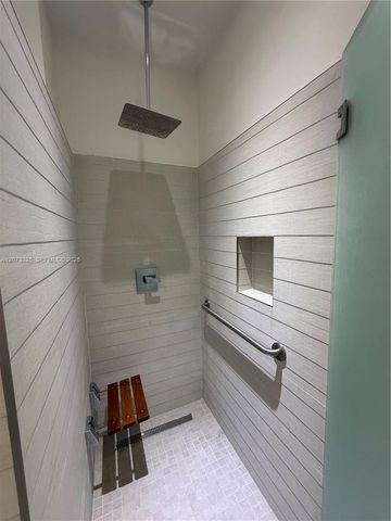 2457 Collins Avenue 1405, Miami Beach, FL 33140