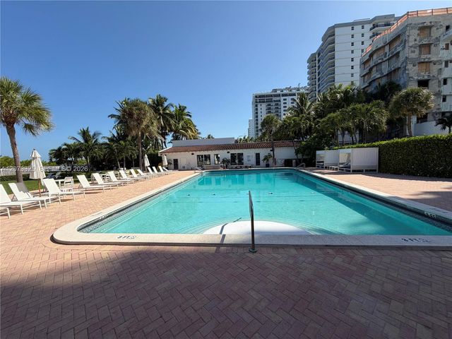 2457 Collins Avenue 1405, Miami Beach, FL 33140