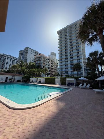 2457 Collins Avenue 1405, Miami Beach, FL 33140