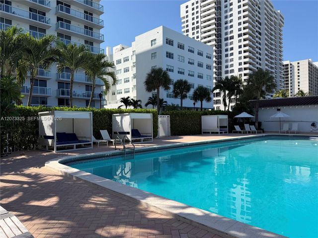 2457 Collins Avenue 1405, Miami Beach, FL 33140