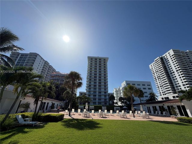 2457 Collins Avenue 1405, Miami Beach, FL 33140