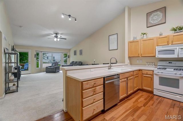 1535 Rosedale Drive 74B, O'fallon, MO 63366