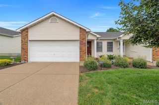 1535 Rosedale Drive 74B, O'fallon, MO 63366