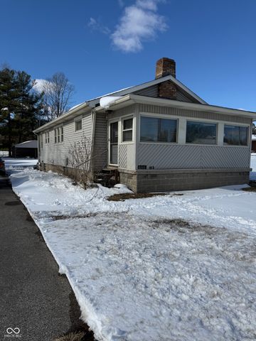 886 S Raceway Road, Indianapolis, IN 46231