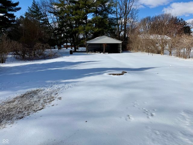 886 S Raceway Road, Indianapolis, IN 46231