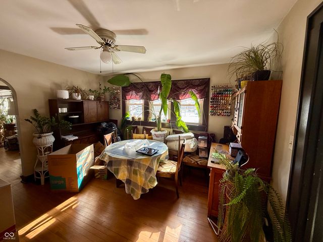 886 S Raceway Road, Indianapolis, IN 46231