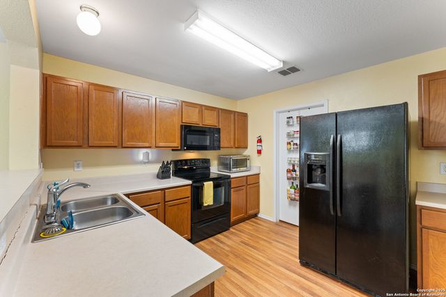 16411 Alamo Derby, Selma, TX 78154